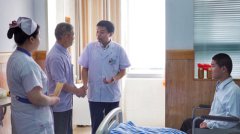 神经内科医护人员为困难患者捐款